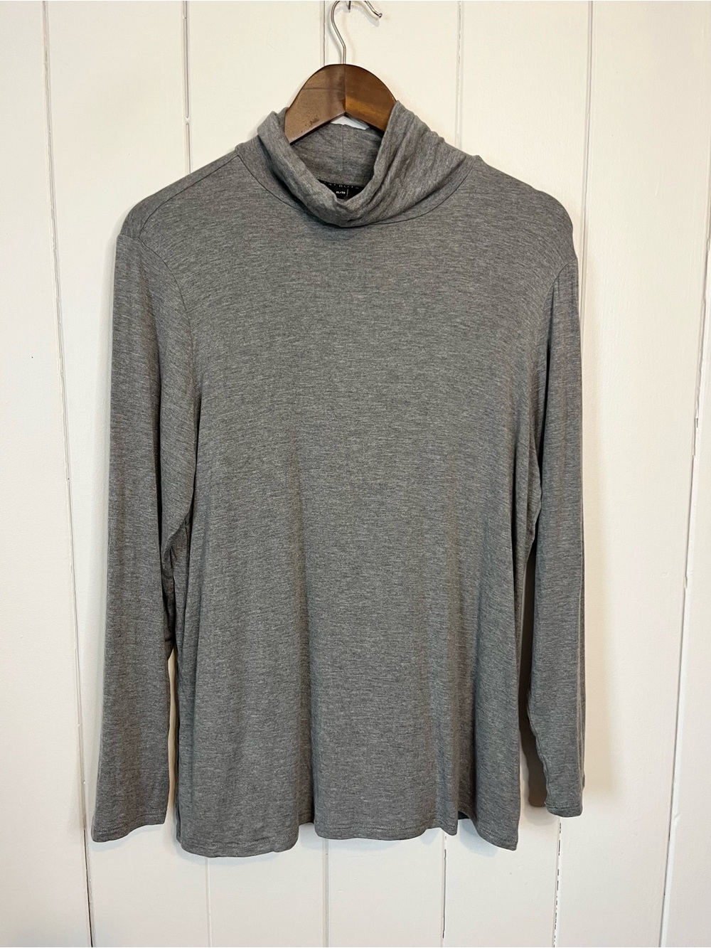 Talbots Grey Turtle Neck. Size XL.